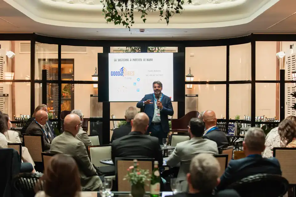 Platea e relatore durante un incontro HFTP Italia
